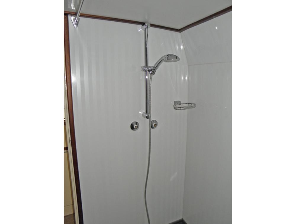 Vorschiff, Innenausstattung